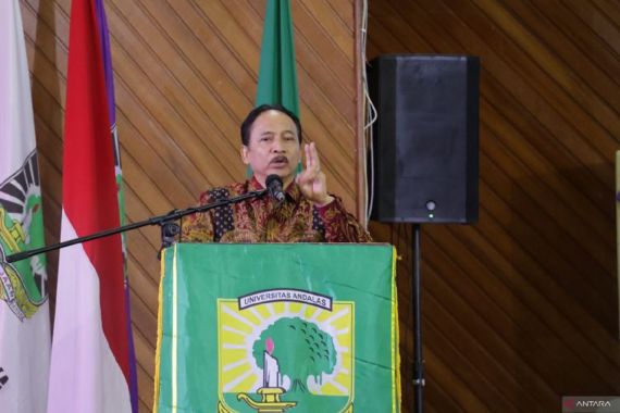 Suhartoyo: Hari ini MK Mudah-mudahan Mulai Berbeda - JPNN.COM