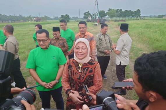 Menaker Ida Fauziyah: Indonesia Harus Gerak Cepat untuk Optimalkan Bonus Demografi - JPNN.COM