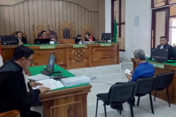 Mantan Bupati Samosir Dituntut 4 Tahun Penjara di Perkara Korupsi Perizinan - JPNN.COM