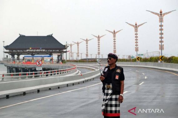 Bandara Tak Ada Aktivitas Penerbangan, Jalan di Pulau Bali Lengang Saat Nyepi - JPNN.COM
