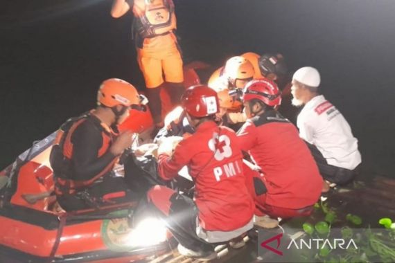 Pemancing Hilang Tenggelam di Waduk Jangari Cianjur Ditemukan Sudah Meninggal Dunia - JPNN.COM