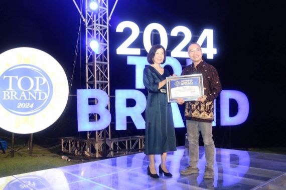 Awali 2024, Kara Kembali Kantongi Dua Penghargaan Top Brand - JPNN.COM