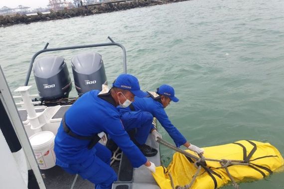 Warga Taiwan Korban Kapal Terbalik di Kepulauan Seribu Ditemukan, Jasad Dibawa ke RS Polri - JPNN.COM