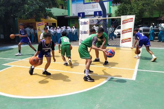 NBA Memasyarakatkan Bola Basket di Indonesia Lewat Program Ini - JPNN.COM