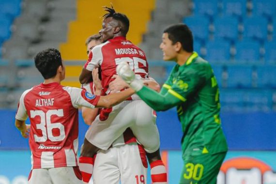 Babak Pertama PSIS Semarang Vs Persis Solo 0-2, Sidibe Mengamuk - JPNN.COM