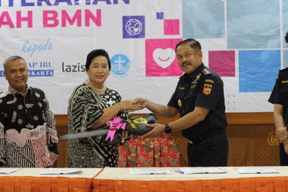 Hibahkan 5 Kendaraan Bermotor ke Yayasan di Yogyakarta, Bea Cukai: Ini Akan Membantu - JPNN.COM