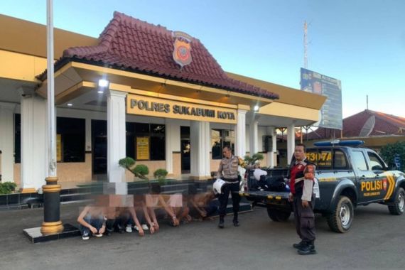 Bikin Resah Warga, Gerombolan Bermotor Ditangkap Polisi - JPNN.COM