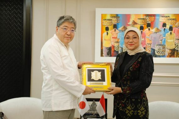 Menaker Ida Berharap Kerja Sama Indonesia-Jepang Terus Meningkat - JPNN.COM