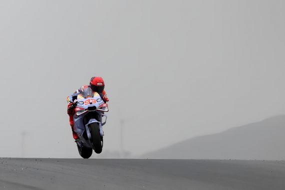 Marquez Gagal Naik Podium MotoGP Portugal 2024, Bagnaia Jadi Kambing Hitam - JPNN.COM