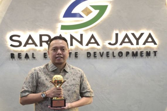 Perumda Sarana Jaya Raih Top BUMD dan Top CEO Awards di HUT ke-42 - JPNN.COM