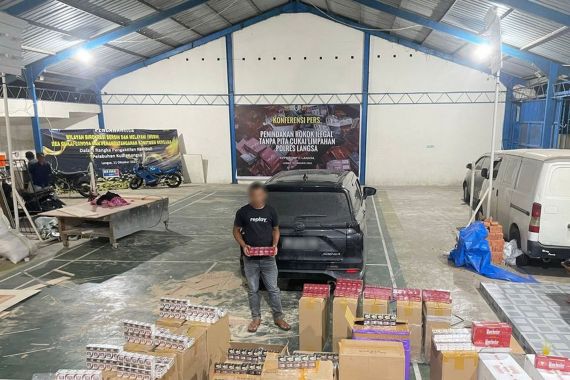 Bea Cukai Langsa Gagalkan Pengiriman Rokok Ilegal di Aceh Tamiang, Tuh Lihat Barbuknya! - JPNN.COM