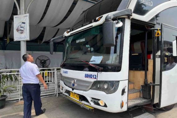 Layani Angkutan Mudik Lebaran, Damri Menyiapkan 2.000 Bus - JPNN.COM