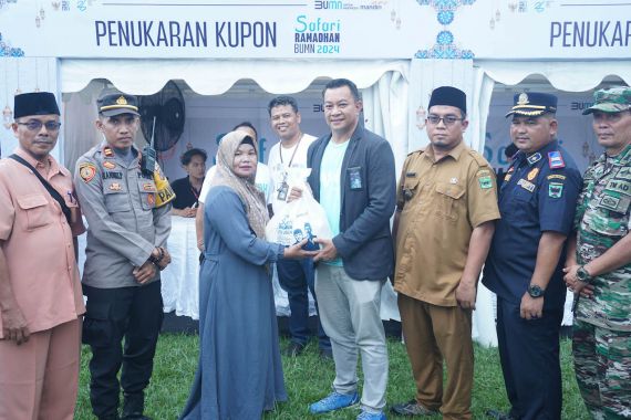 Tebar Kehangatan Ramadan, Kementerian BUMN dan Bank Mandiri Gelar Pasar Murah - JPNN.COM