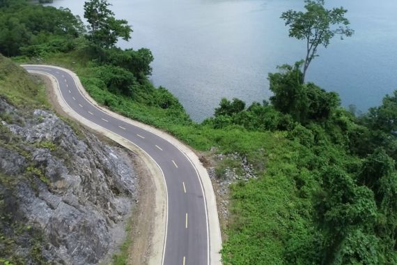 Waskita Karya Rampungkan Proyek Jalan Kwatisore–Muri Lebih Cepat dari Kontrak - JPNN.COM