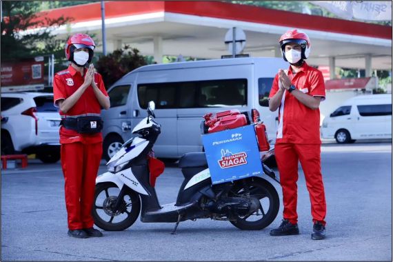 Motoris Pertamina Layani 10 Pemudik Kehabisan BBM di Tol Semarang-Solo - JPNN.COM