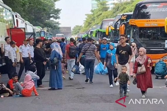 Jumlah Pemudik Keluar Masuk Jatim Mencapai 31,4 Juta Jiwa - JPNN.COM