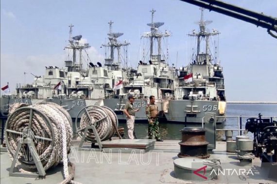 TNI AL Siagakan Sejumlah Kapal Perang dan Prajurit di Jakarta - JPNN.COM