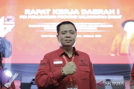 PDIP Akan Bentuk Poros Politik Meski Bisa Sendirian Usung Paslon di Pilkada Kalbar - JPNN.COM