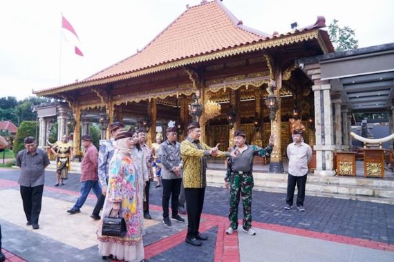 Bamsoet Mengapresiasi Gagasan Hendropriyono Melestarikan Budaya Bangsa - JPNN.COM