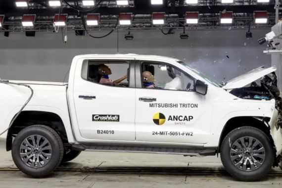 Selamat! Mitsubishi Triton Dapat Bintang 5 dari ANCAP - JPNN.COM