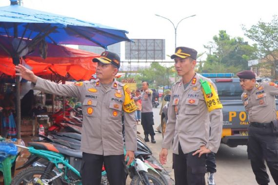 Antisipasi Kendala Pemudik, AKBP Andrian Stanby di Jalur Arus Balik Riau-Sumut - JPNN.COM