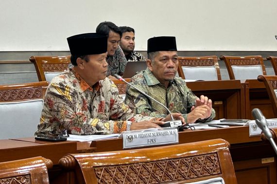Wakil Ketua MPR Hidayat Nur Wahid Minta Definisi Keluarga di RUU KIA Dilengkapi - JPNN.COM