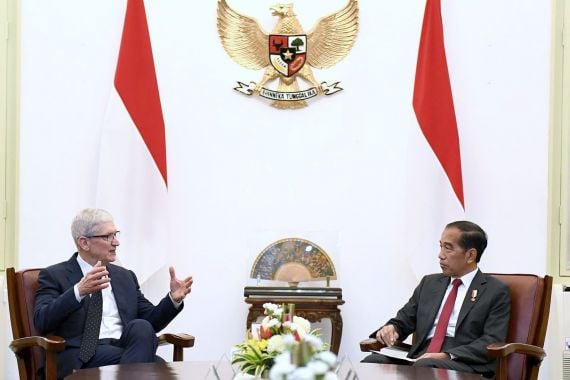 Jokowi 'Rayu' Apple Membangun Pabrik di Indonesia - JPNN.COM