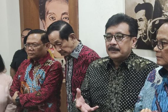 Menyusul Megawati, F-PDR Bakal Mengajukan Jadi Amicus Curiae ke MK - JPNN.COM