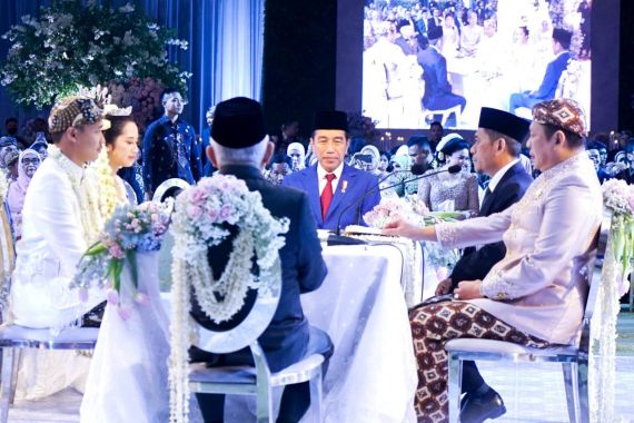 Presiden Jokowi dan Maruf Amin jadi Saksi Nikah Puteri Kelima Bamsoet - JPNN.COM