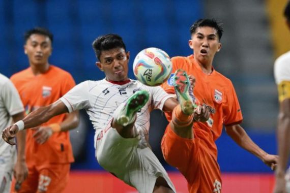 Pukul Borneo FC, Arema FC Keluar dari Zona Degradasi, Barito Putera Vs Persija 2-2 - JPNN.COM