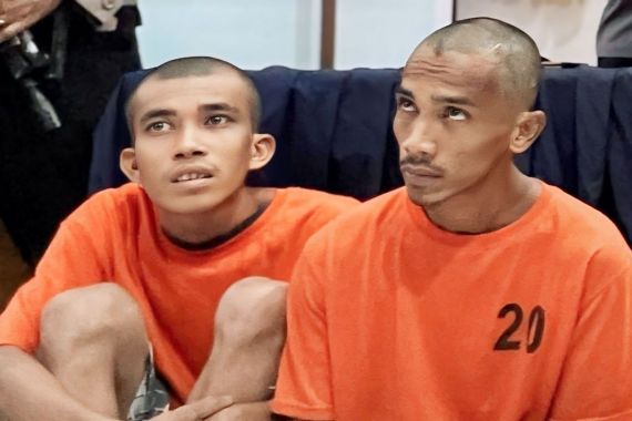 Adik Kakak Nekat Curi Besi Pagar Kantor Polisi, Begini Penampakannya - JPNN.COM