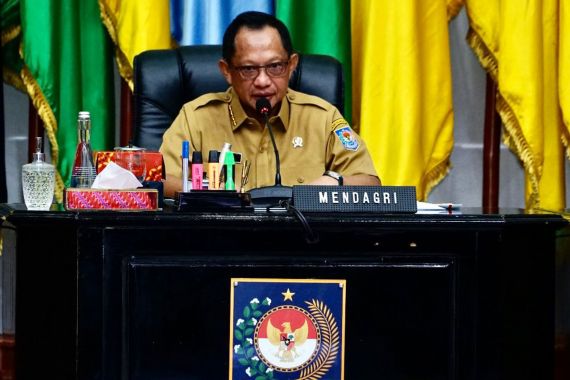 Mendagri Tito Karnavian Minta Pemda Jaga Stabilitas Laju Inflasi Usai Libur Lebaran - JPNN.COM