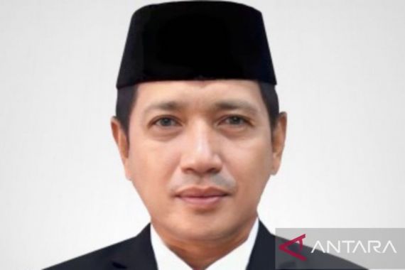 Mendagri Resmi Tunjuk Sadali Ie Jadi Plh Gubernur Maluku - JPNN.COM