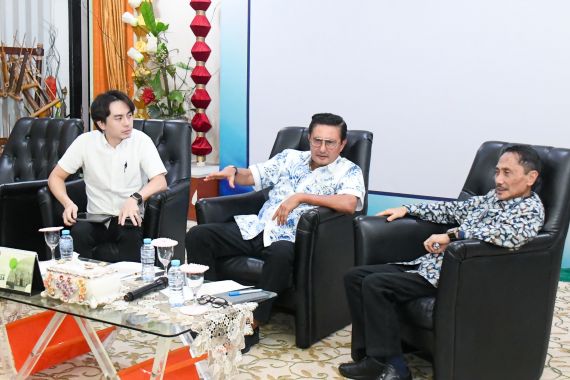 Fadel Muhammad Dukung Upaya Bupati Gorontalo Bentuk Koperasi Tani Nusantara Mandiri - JPNN.COM