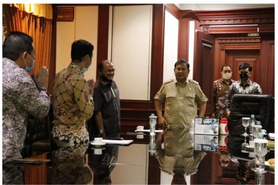 Kedekatan Erzaldi Rosman & Probowo Diharapkan jadi Angin Segar untuk Sektor Pertanian - JPNN.COM