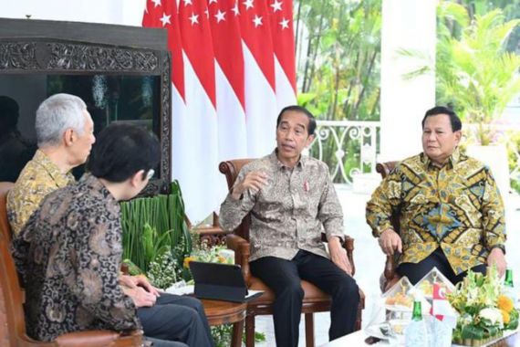 Prabowo Rajin Dampingi Presiden Jokowi, Begini Kata Pengamat - JPNN.COM