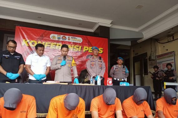 Kanit Reskrim di Tulungagung Ditangkap Polisi terkait Narkoba, Begini Ceritanya - JPNN.COM