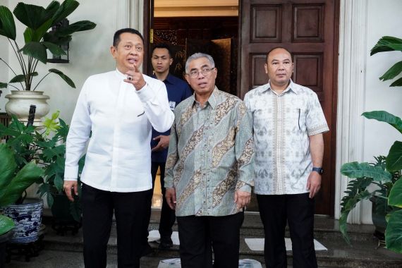 Bamsoet Sebut Keluarga Besar Anak Kolong Menaruh Harapan Besar Kepada Prabowo - JPNN.COM