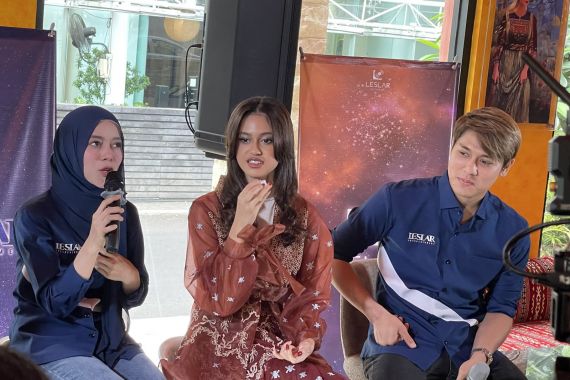 Rizky Billar dan Lesti Kejora Turun Tangan, Asila Maisa Rilis Lagu Menanti Waktu - JPNN.COM