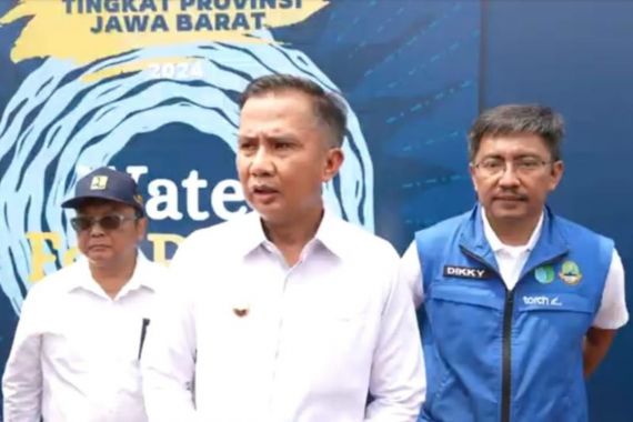 Bey Machmudin tidak Akan Maju jadi Cagub Jabar 2024 - JPNN.COM