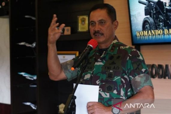 Letjen TNI (Purn) Denny Tuejeh Daftar Bacagub Sulut dari NasDem - JPNN.COM