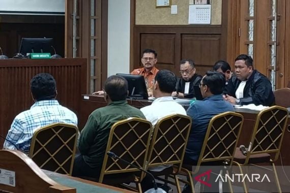 SYL Mengaku Punya Utang Budi sehingga Dekat dengan Nayunda Nabila - JPNN.COM
