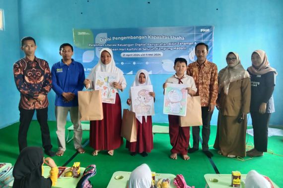 PNM Gelar Pelatihan Literasi Keuangan Digital dan TJSL di Kampung Madani - JPNN.COM