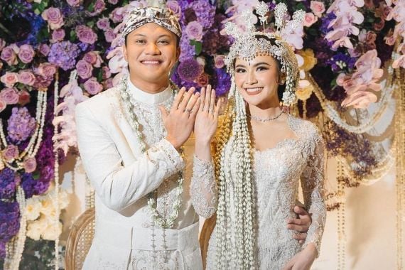 Presiden Jokowi Hadiri Pernikahan Rizky Febian dan Mahalini - JPNN.COM