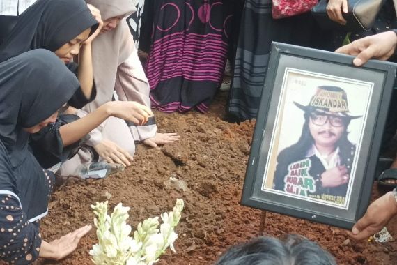 Sebelum Meninggal, Jhonny Iskandar Sempat Menolak ke Rumah Sakit Karena Hal Ini - JPNN.COM