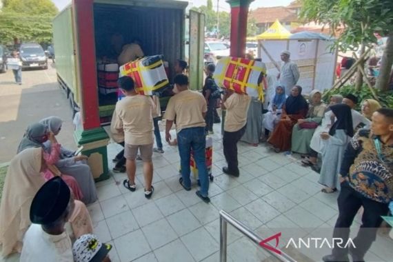 2 Jemaah Calon Haji Asal Cianjur Batal Berangkat, Ini Sebabnya - JPNN.COM