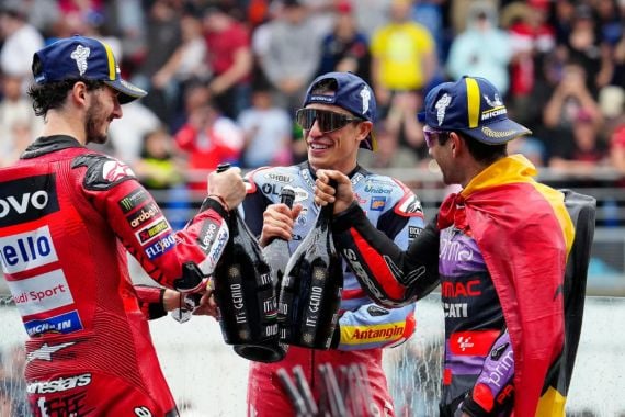 MotoGP 2024: Ini Perbedaan Marc Marquez dan Jorge Martin di Mata Ducati - JPNN.COM