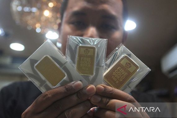 Perincian Harga Emas Antam Hari Ini 13 Mei - JPNN.COM