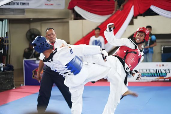 Kejuaraan Taekwondo Pangkostrad Cup Tahun 2024 Sukses Digelar, Pelatda DKI Jakarta dan Gharba Presisi Polri Juara Umum - JPNN.COM