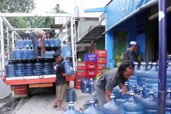 Sejumlah Agen AMDK di Jakarta & Depok Kehabisan Stok Seusai Lebaran 2024 - JPNN.COM